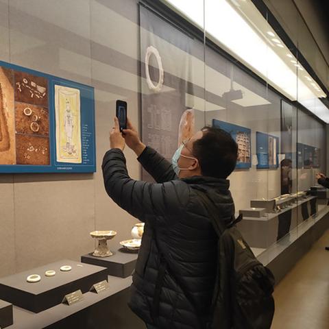 大贵族男主和谁在一起了？他的终极恋情会是女主角还是婚礼策划员？