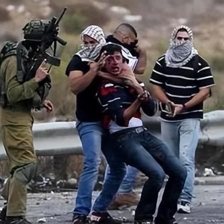 (英魂传说手游官网)探索英魂传说传奇的魅力：揭示隐藏在虚拟世界中的冒险与策略