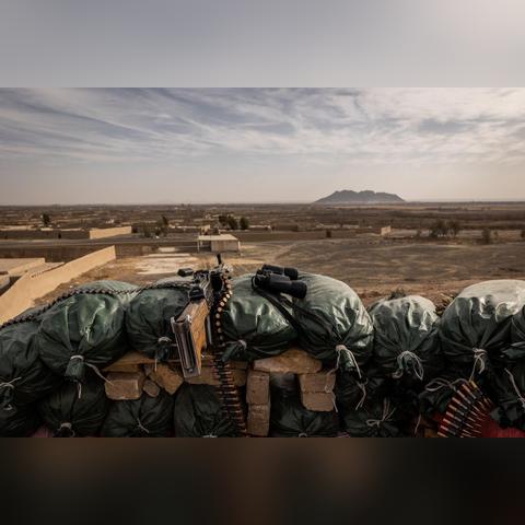 (平民崛起记去广告)平民崛起记免广告版：普通人如何获得成功，避开商业干扰？