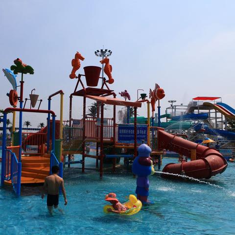 踏浪江湖行游戏：漫步江湖探秘，挑战无尽冒险，尽享刺激游戏乐趣