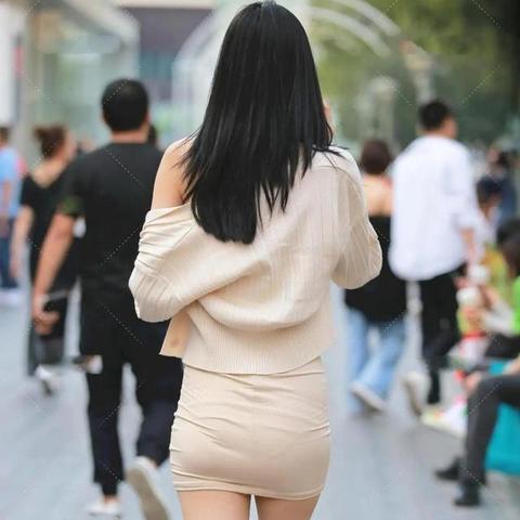 (红蓝小兵打仗游戏)红黄蓝小兵占领房子的策略游戏：如何在战争中取胜？