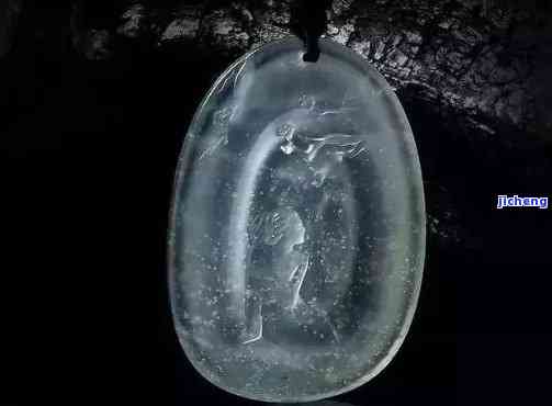 (墨绿石的作用)探索世界上的奇宝：揭秘十大宝石墨绿之美与奥秘