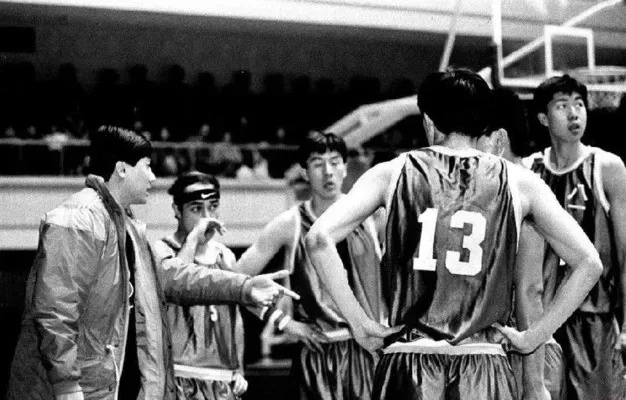 (中国篮球最辉煌的时候)从CBA英雄到篮球传奇：探寻中国篮球最高殿堂的崛起与辉煌