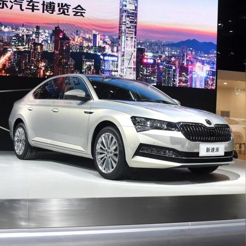 飞羽青春ios最新消息：该款游戏已经下线了吗？是否还能继续畅玩呢？