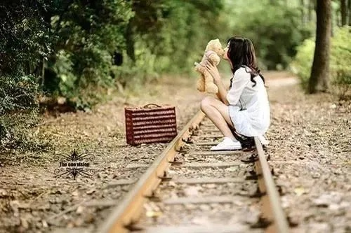 (拾忆时光是什么意思)拾忆：穿越时光的回忆，诉说心灵深处的故事与情感