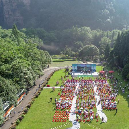 畅游潜江千分官方网站登录入口，体验丰富多彩的在线服务与独特优惠活动