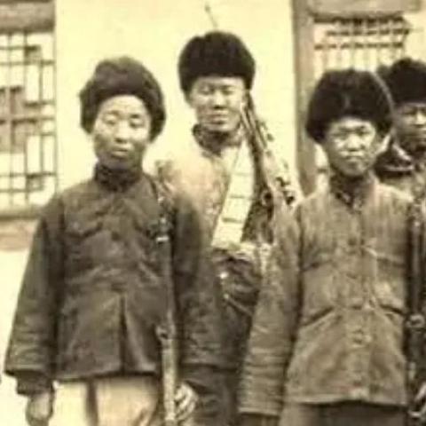 (英雄骑士团 阵容)探寻传奇的英雄骑士团：勇往直前，征战世界，誓死捍卫正义