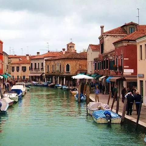 (罗马 全面战争)最全面的罗马全面战争攻略贴吧分享，带你征战古罗马世界！