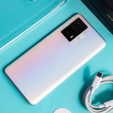 地下城与勇士起源：玩家盛宴还是赚钱机会？探寻游戏中的财富奥秘