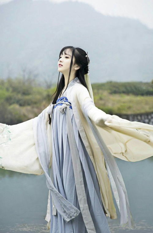 探索换装古风服装软件：轻松打造独特的古典美丽，体验时光穿梭的魅力