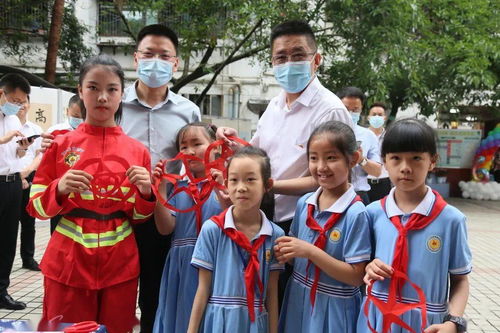 (不管多大永远保持童心)不管长大多少，也要保持童心：大人也不能忘记游戏的魅力