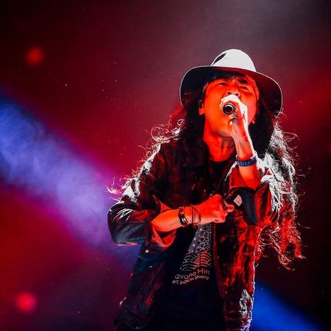 (qq小游戏王冠意志)王冠意志真的能够领手机吗？一起来探讨这个热门话题！