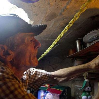 流浪守护者：用爱的力量传递温暖，守护无家可归者的希望与未来