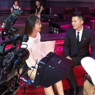 (剑与奇缘百度百科)体验剑与翼奇迹手游官方版：畅游奇幻世界，探寻英雄之路！