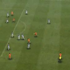 (实况2013最新)实况2013：全新足球体验，精彩无限，开启你的体育游戏之旅！