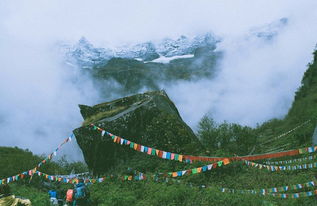 (云幻秘境)探寻云幻塔的神秘之旅：古老传说与现代探寻交织的探险之路