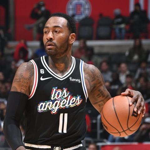 (最强nba 鲍文)最强NBA文班亚马：引领篮球新风潮，无尽活力掀起热潮