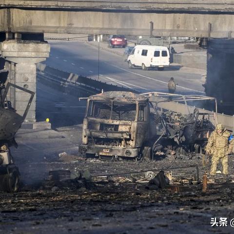 探索末日前线QQ登录版本的全新特色与游戏魅力，带你领略不一样的末日冒险体验