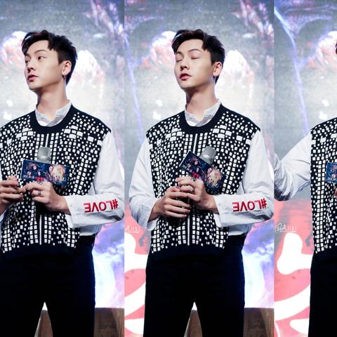 逆天纪官方正版：揭秘游戏背后的故事和玩法，全面解析最新版本更新