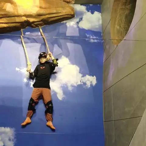 (城市探险01君)探索城市风光与挑战!城市游戏:穿越都市探险之旅 (城市探险01君)探索城市风光与挑战!城市游戏:穿越都市探险之旅