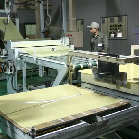 (第一台电脑原理)探索第一台电脑使用的元器件:揭开早期计算机科技的神秘面纱 (第一台电脑原理)探索第一台电脑使用的元器件:揭开早期计算机科技的神秘面纱